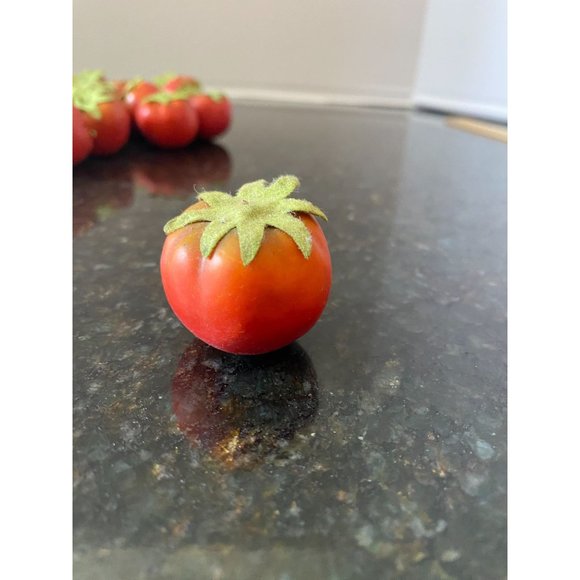 Realistic Micro Tomatoes with Green Stems, Plastic (Qty. 27) - Picture 3 of 3